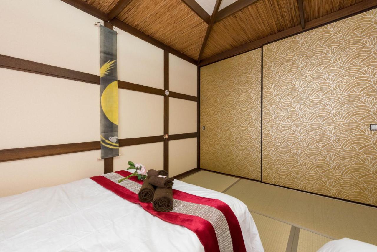The Bamboo Moon Palace / Shin-Osaca Exterior foto